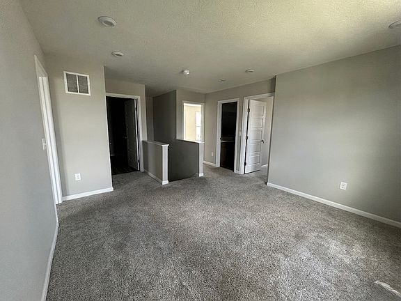 3rd image of 10561 Elderberry Ln