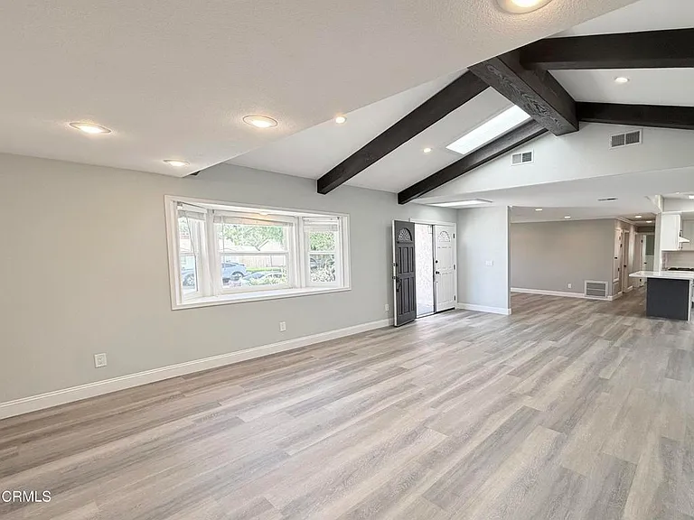838 Calle Margarita — Photo 17
