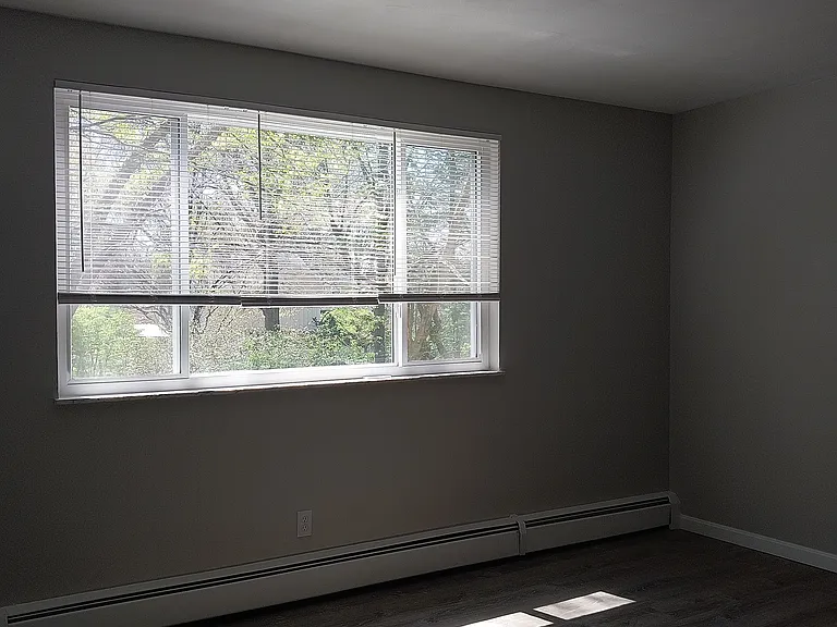 3333-3338 Epworth Ave #20 — Photo 5