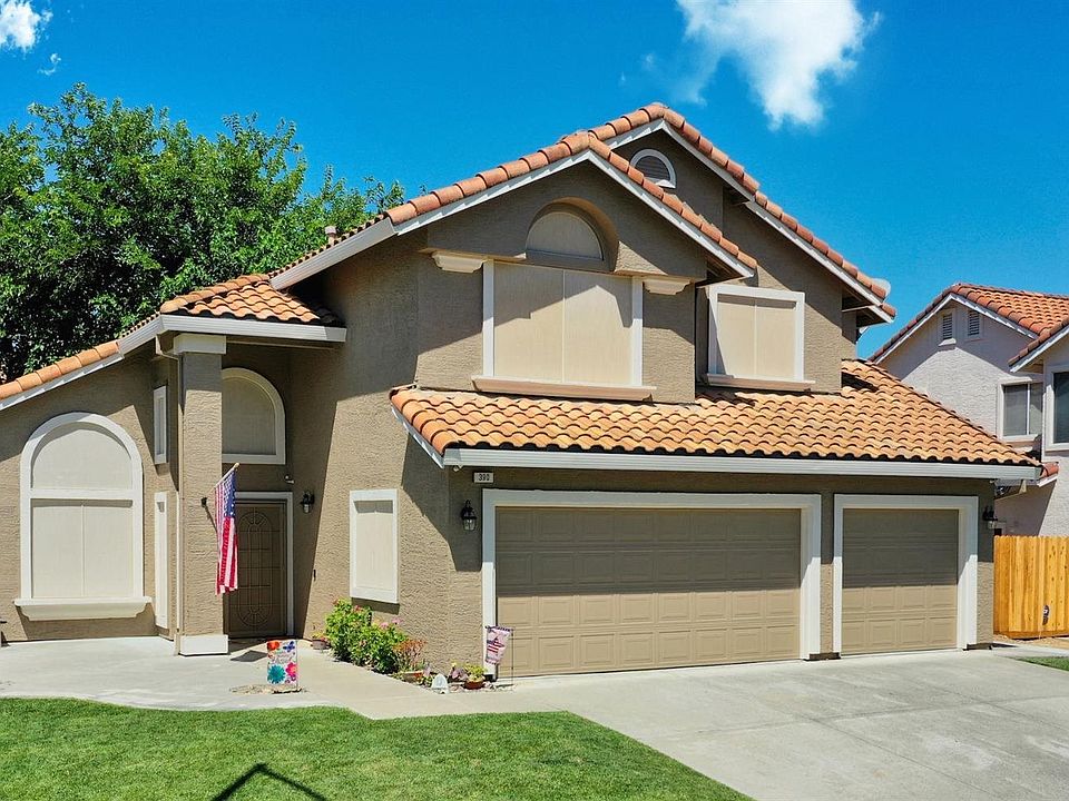 1st image of 390 Sussex Circle E
