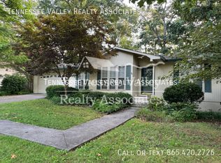 1622 Colonade Rd, Knoxville, TN 37922