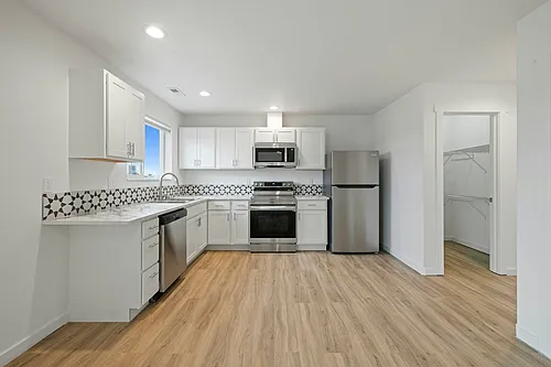 2617 W Marina Dr Photo 1