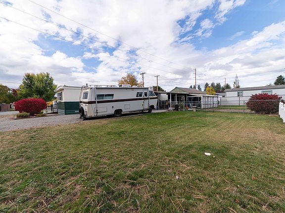 3rd image of 679 W Celtic Ct