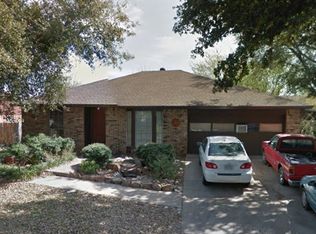 6805 Amber Dr, Fort Worth, TX 76133