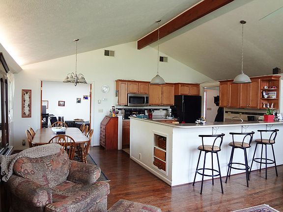 3rd image of 128 Lamar Dr