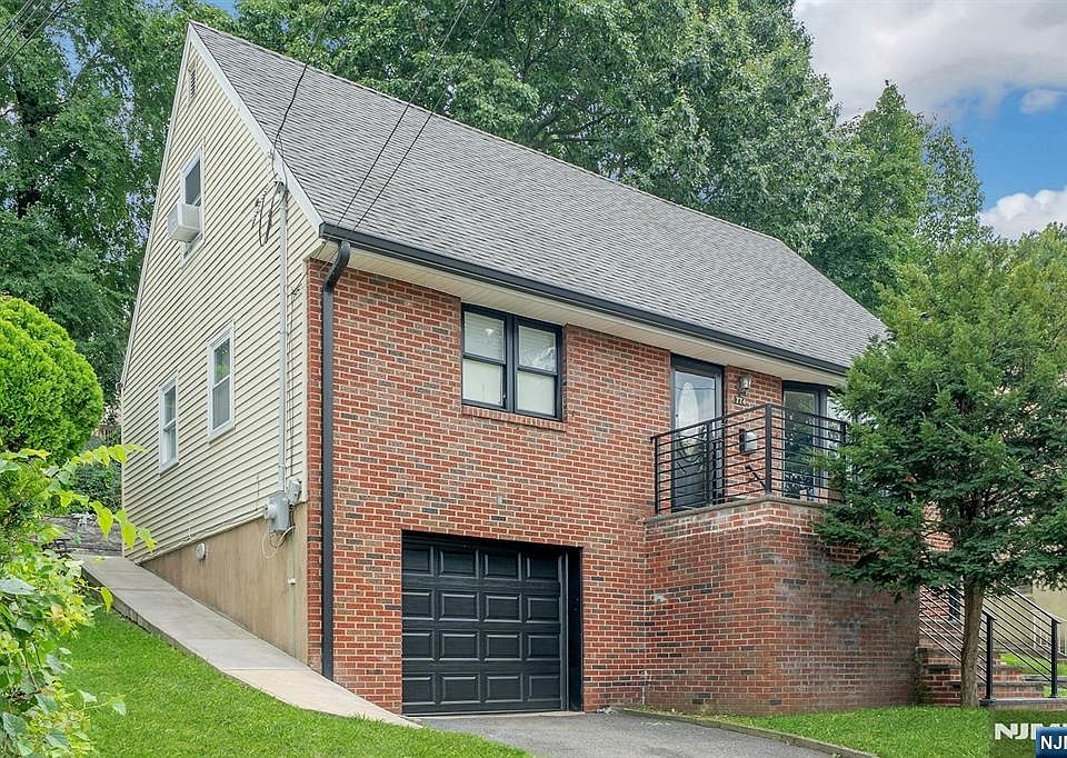 1st image of 774 Ravenhill Pl