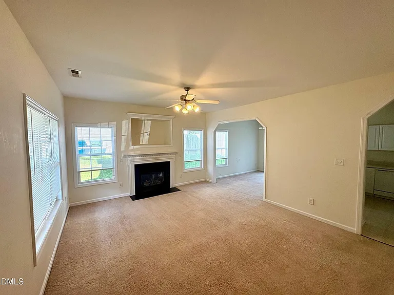 1822 Eva Mae Dr — Photo 2