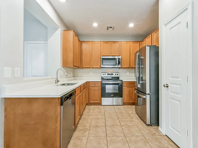 3884 E Santa Fe Ln — Photo 7