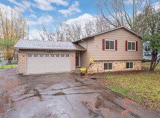 4020 Elmwood St, Vadnais Heights, MN 55127