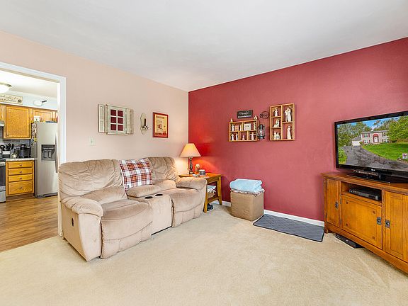 5th image of 857 Orlando Ct
