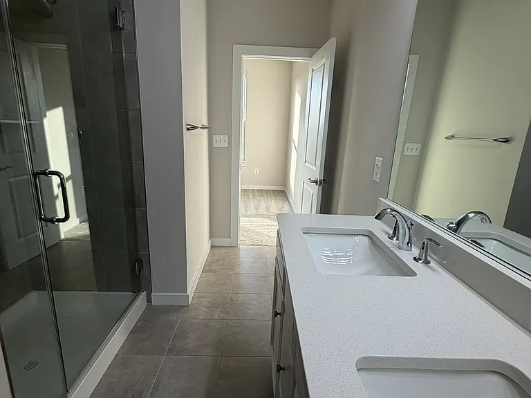 2560 Nicholson St — Photo 18