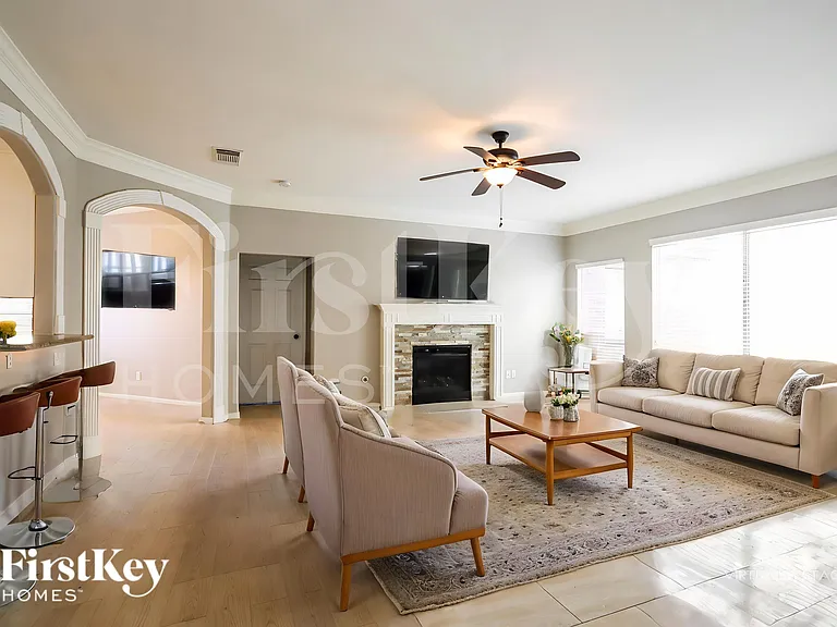 18222 Noble Forest Dr — Photo 4
