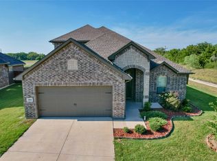 1104 Rushmore Dr, Burleson, TX 76028
