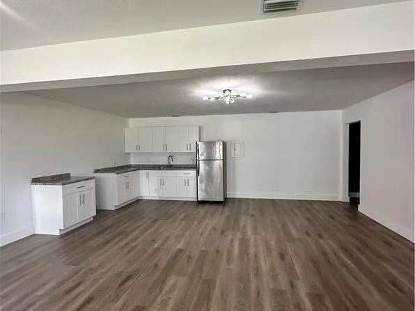 1675 Temple Ter, North Fort Myers, FL 33917