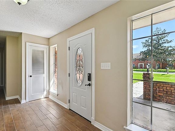 4th image of 6 Palmer Dr