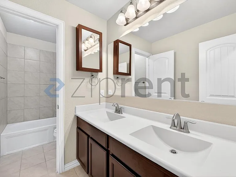 12417 Hitch Rack Way — Photo 30