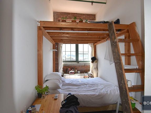 3rd image of 239 Banker St APT 3C