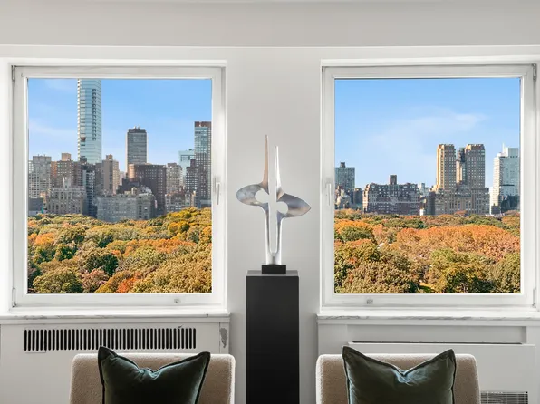 875 5th Avenue image 2 of 19