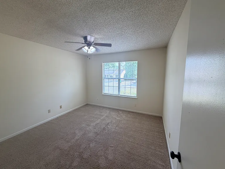 2B Westbrook Cir #B — Photo 14