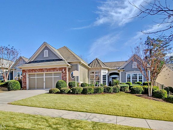 3rd image of 236 Begonia Ct