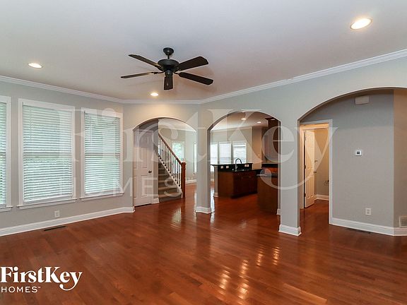 2nd image of 536 Oriole Farm Trl