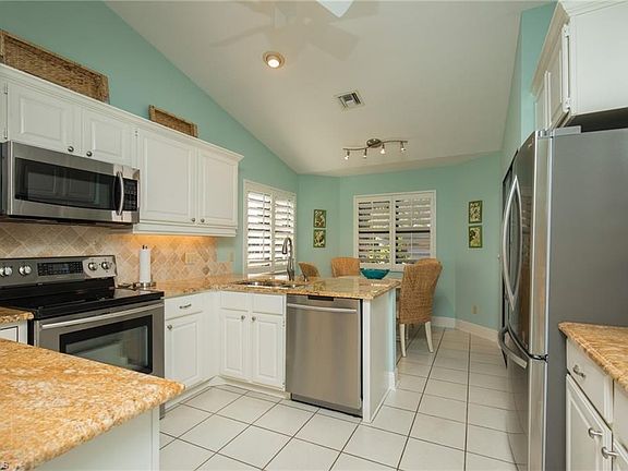 5th image of 27049 Kindlewood Ln