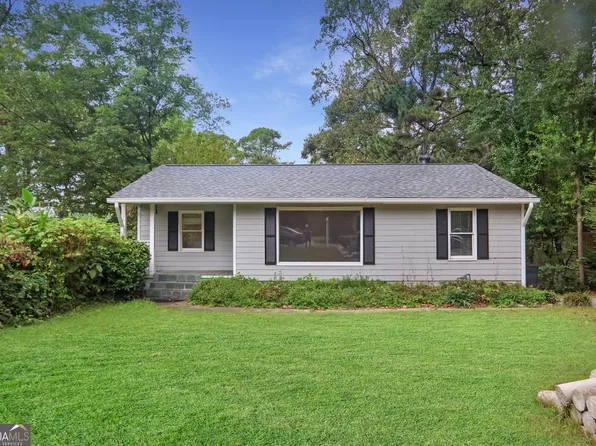 1754 Belle Isle Cir NE, Atlanta, GA 30329