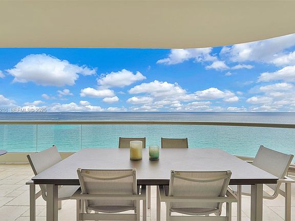 3rd image of 16047 Collins Ave APT 2102