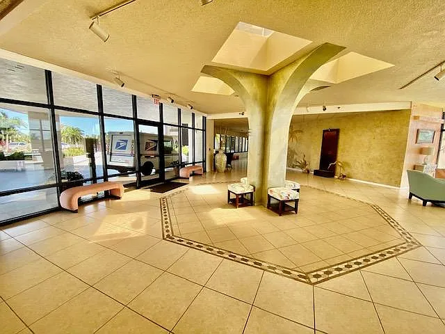 1 Oceans West Blvd #19B2 — Photo 4