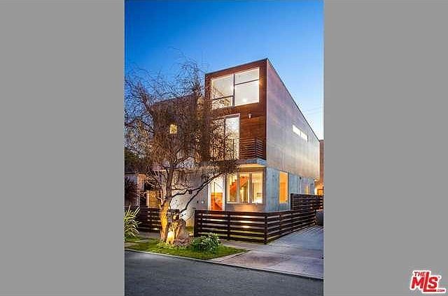 1st image of 2345 Beach Ave