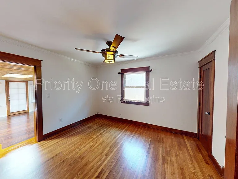 3339 33rd St — Photo 7