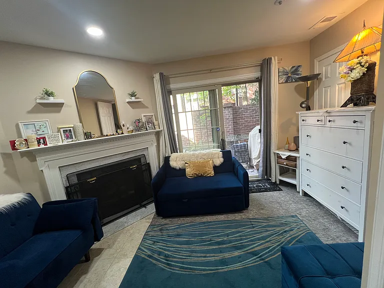 633 N Tazewell St — Photo 4