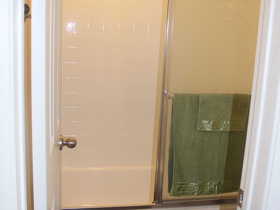 5th image of 16208 Cornuta Ave APT 18