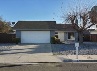 11140 Greenhurst Dr, Riverside, CA 92505