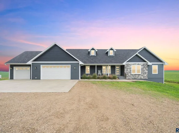 25429 487th Ave, Garretson, SD 57030