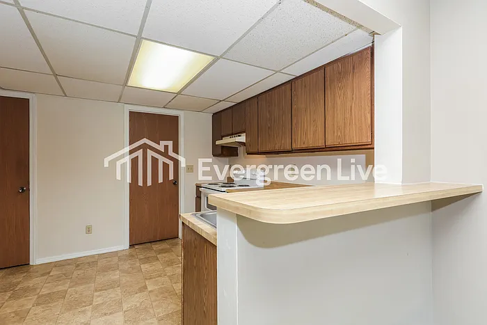 6544 Rolling Glen Dr — Photo 6