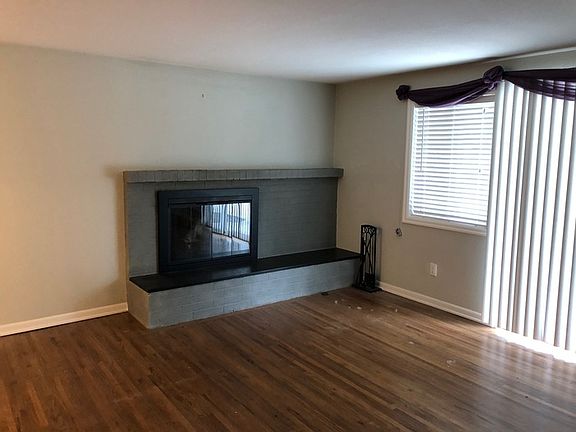 5th image of 1412 NE 64th St