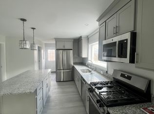 11 Grafton St #2, Salem, MA 01970