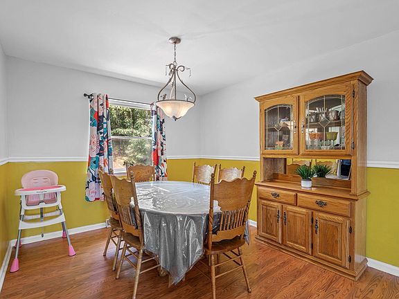 5th image of 2862 Silver Leaf Dr