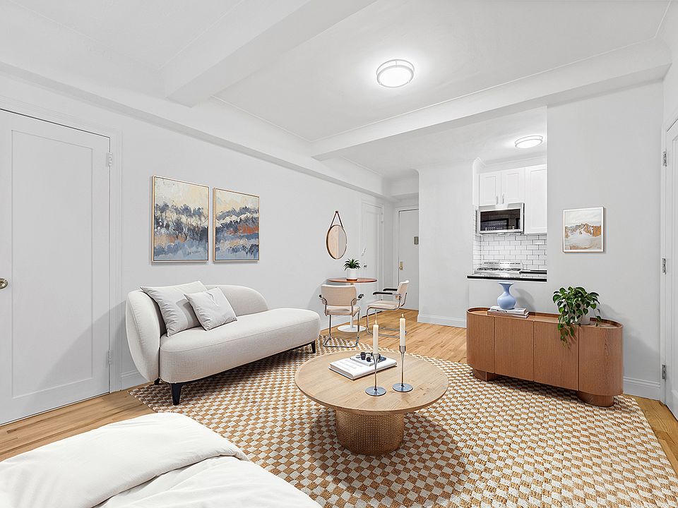 1st image of 440 W 34th St APT 2D