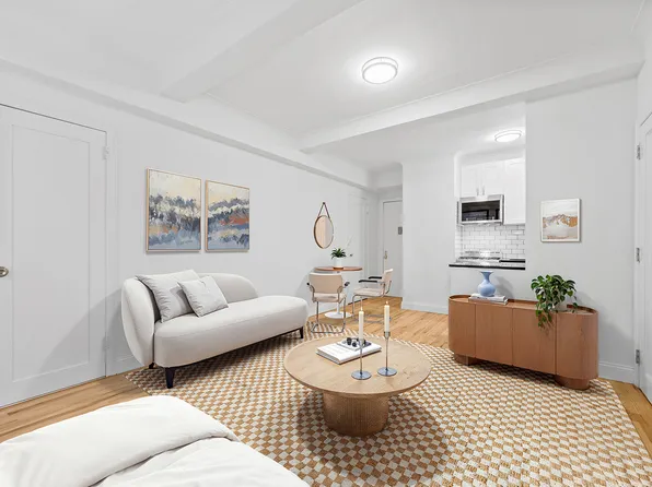 440 West 34th Street image 1 of 7