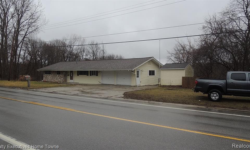 4167 N River Rd, Fort Gratiot, MI 48059 MLS 20230005733 Zillow