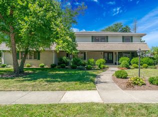 810 Valley View Dr, Downers Grove, IL 60516