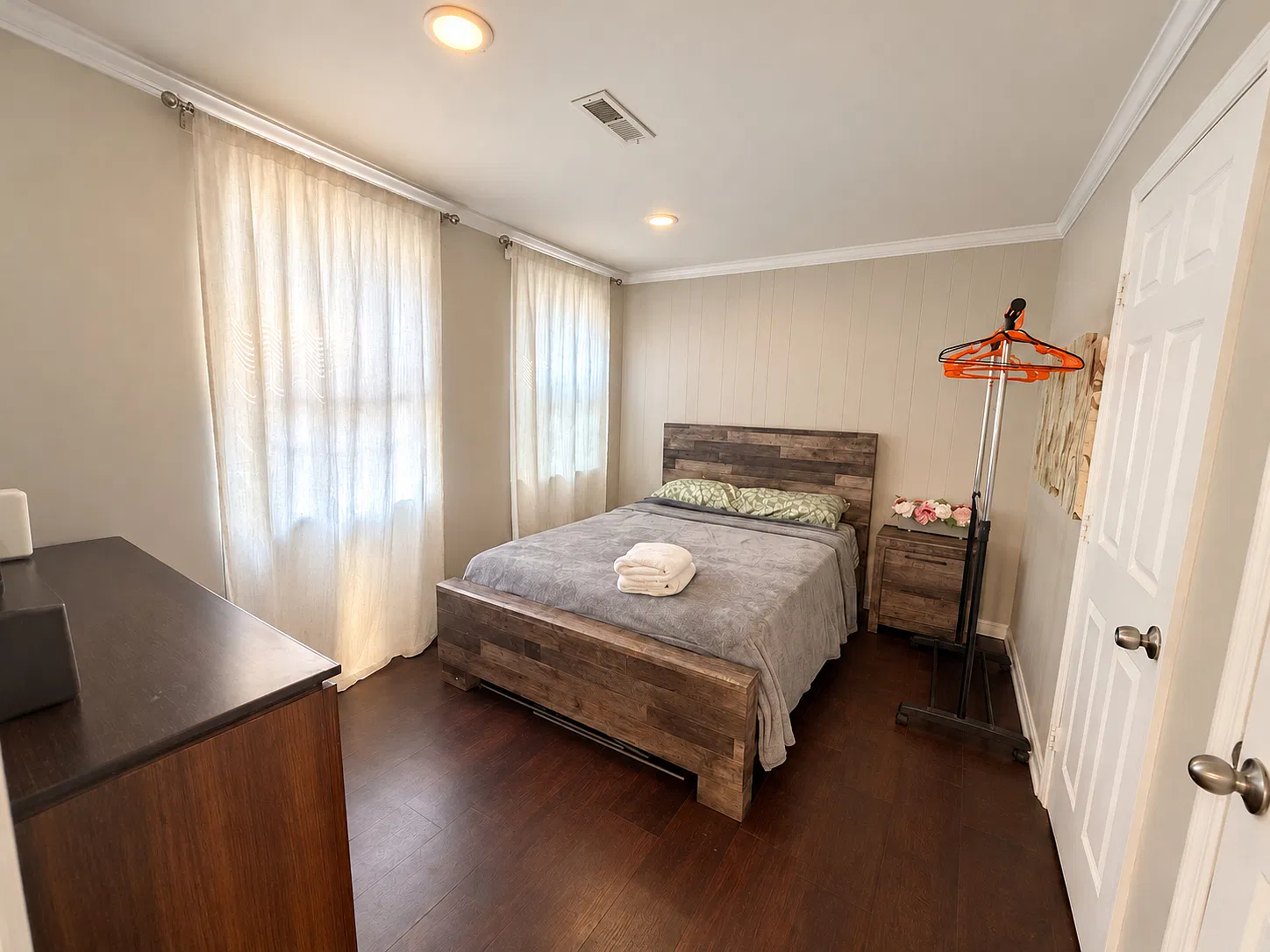 1 bed, 1000 sqft, $1,295 — Photo 4