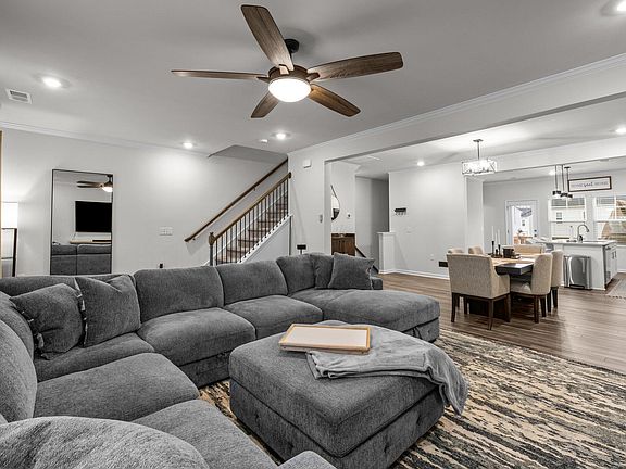 5th image of 2029 Sandwood Loch Dr
