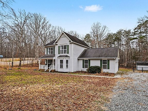 3rd image of 3841 Redbud Rd