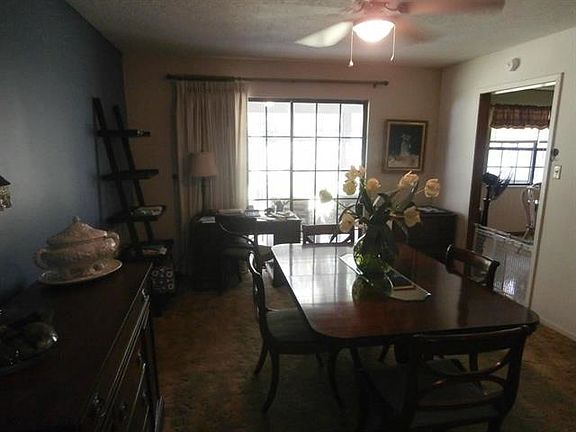 4th image of 183 Woodlake Dr