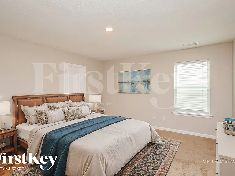 811 Walnut Creek Cir — Photo 3
