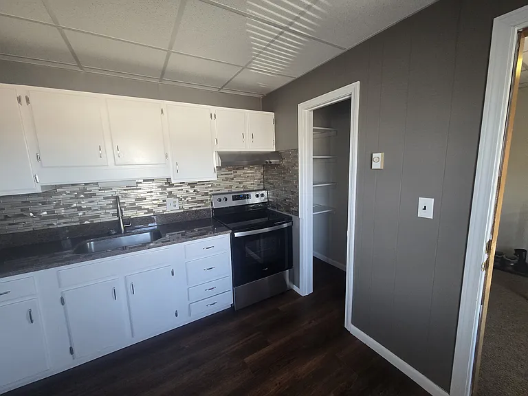 19 Winn St #B — Photo 3
