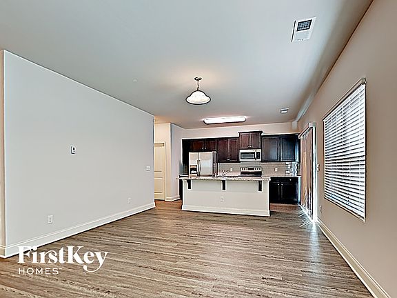 4th image of 9231 Evans Creek Ct